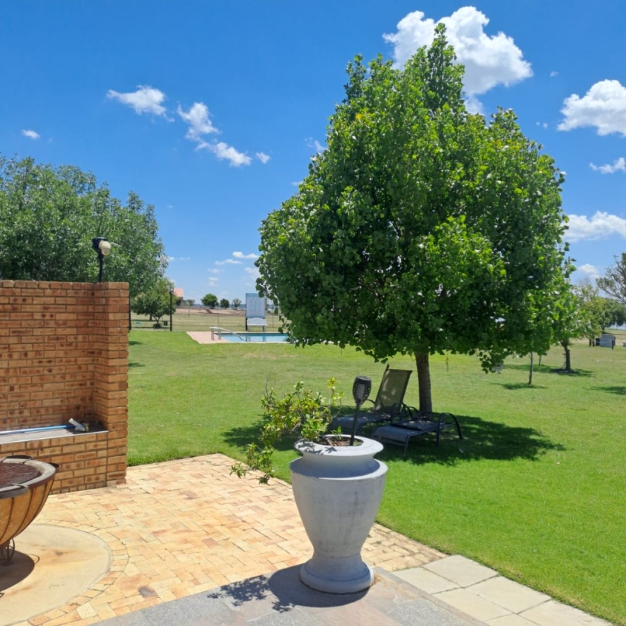  Bedroom Property for Sale in Oranjeville Free State